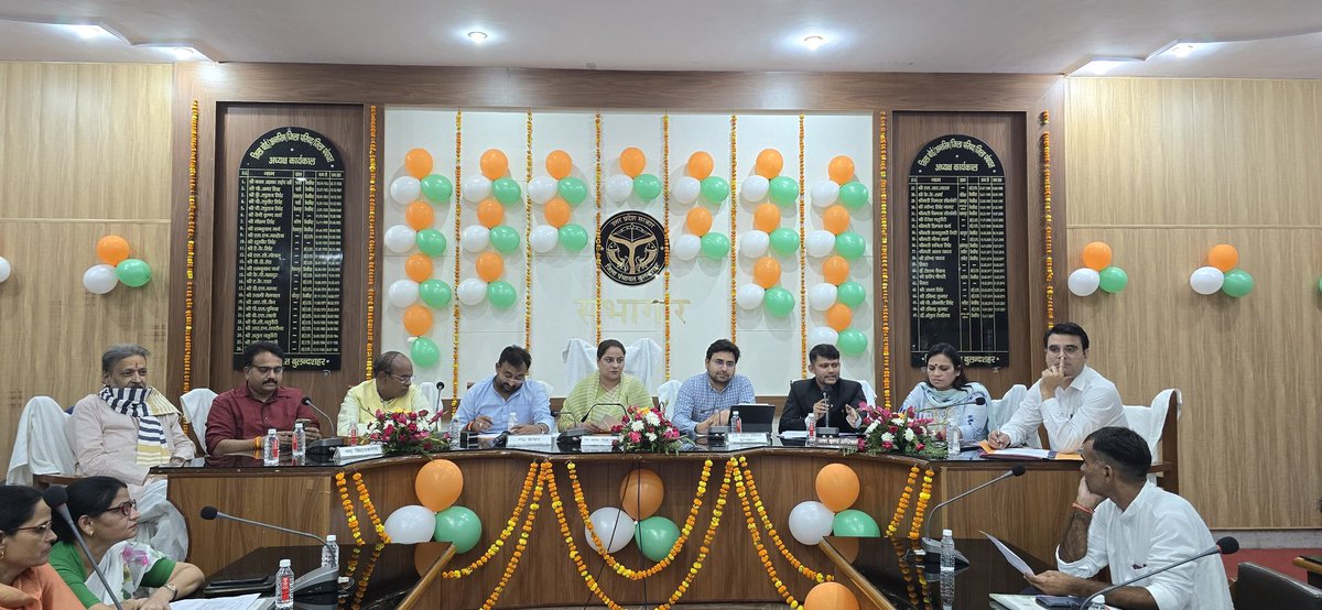iamDharmJeet's tweet photo. आज मा.अध्यक्ष जिला पंचायत @DrAntulTeotia जी की अध्यक्षता में #ZPBSR की बोर्ड बैठक संपन्न हुई। इस बैठक में मा.सांसद महोदय @MpDrBholaSingh जी,मा.विधायकगण, मुख्य विकास अधिकारी महोदय,मा.सदस्यगण जिला पंचायत,मा.प्रमुखगण व जिला स्तरीय अधिकारी उपस्थित रहें।
#ZPBSR https://t.co/PY1sjm5WDv