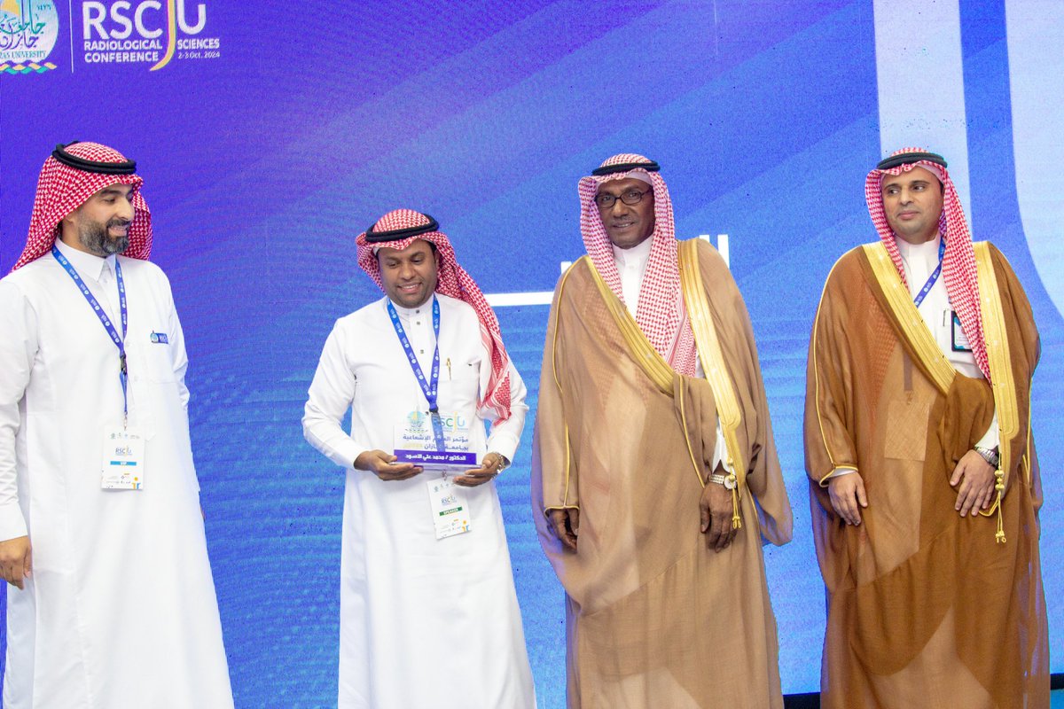 علي فقيهي tweet media