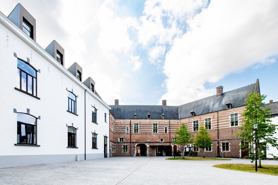 Bekendmaking van de winnaars van de open call 'De nasleep van een educide: hoe opnieuw kennis opbouwen?', 14/10 tijdens <a href="/JongeAcademie/">Jonge Academie</a>  event aan @UHasselt - zie jongeacademie.be/evenement/UHas…