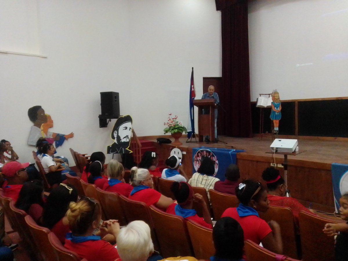 ptpedagogico's tweet photo. Se desarrolla Clase Métodologica de la Organización de Pioneros en Marianao #PTP #GEMINED #MINED #Educación #EducaciónCuba https://t.co/kP8H89WdrT