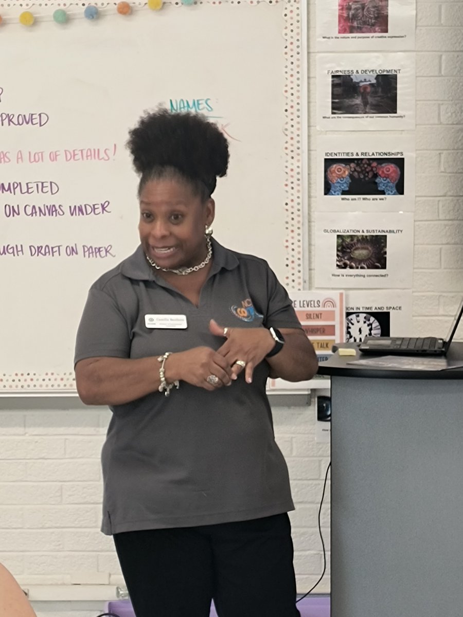Step Up to STEM was on the road Wednesday as Dr. Gerri Cole visited the Oakwood IB Middle School High School Opportunities Night in Iredell County. Thanks to Oakwood Middle School, school counselor Lynn Stone, and to NCSSM Connect for letting us join them at the event!