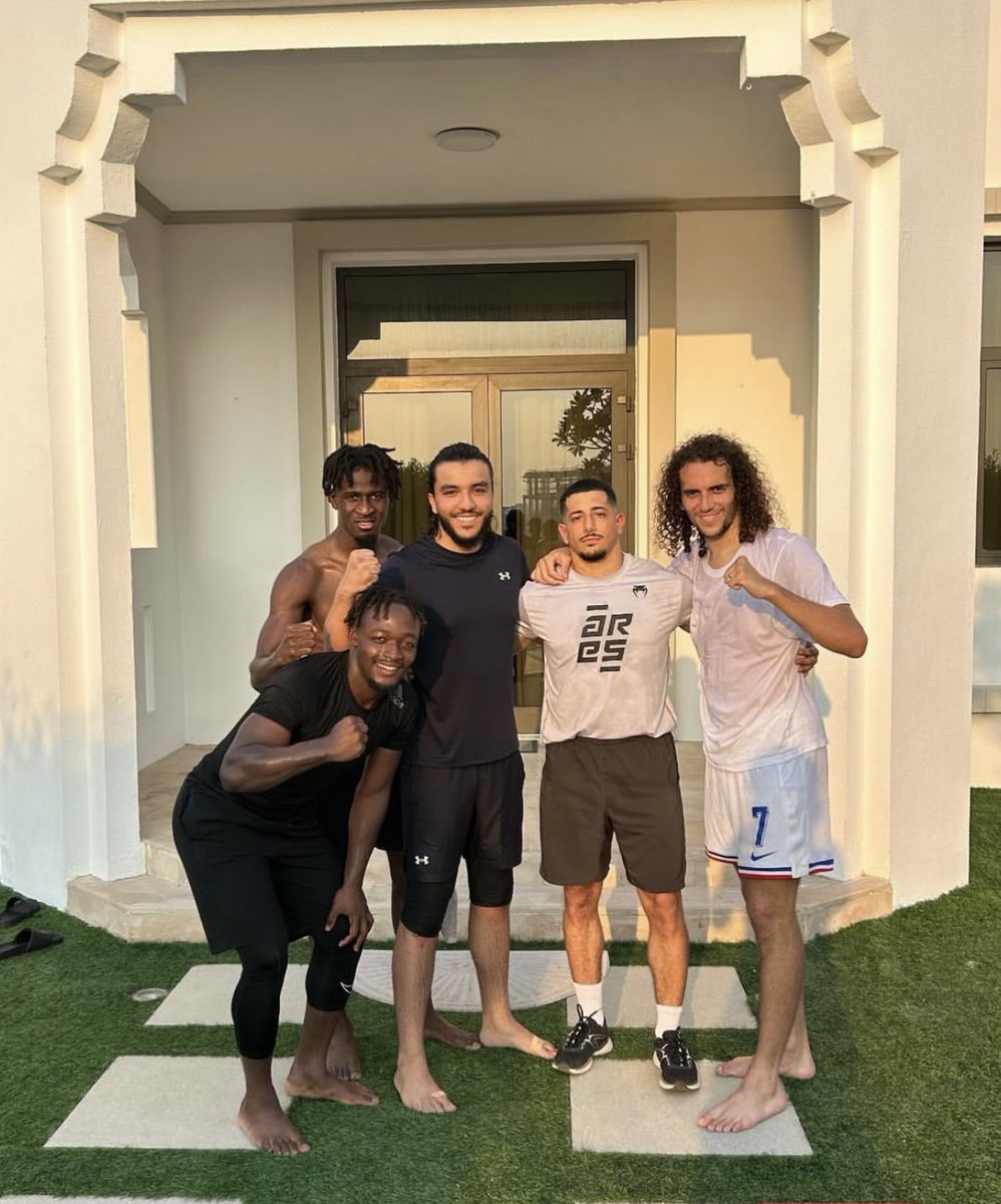 Du 6 au 16 novembre je suis sur paris 🇫🇷

Ceux qui sont intéressés par du coaching, consulting autour du sport de la prepa physique n’hésitez pas à me contacter en dm et on met ça en place !
RT appréciés 🚨