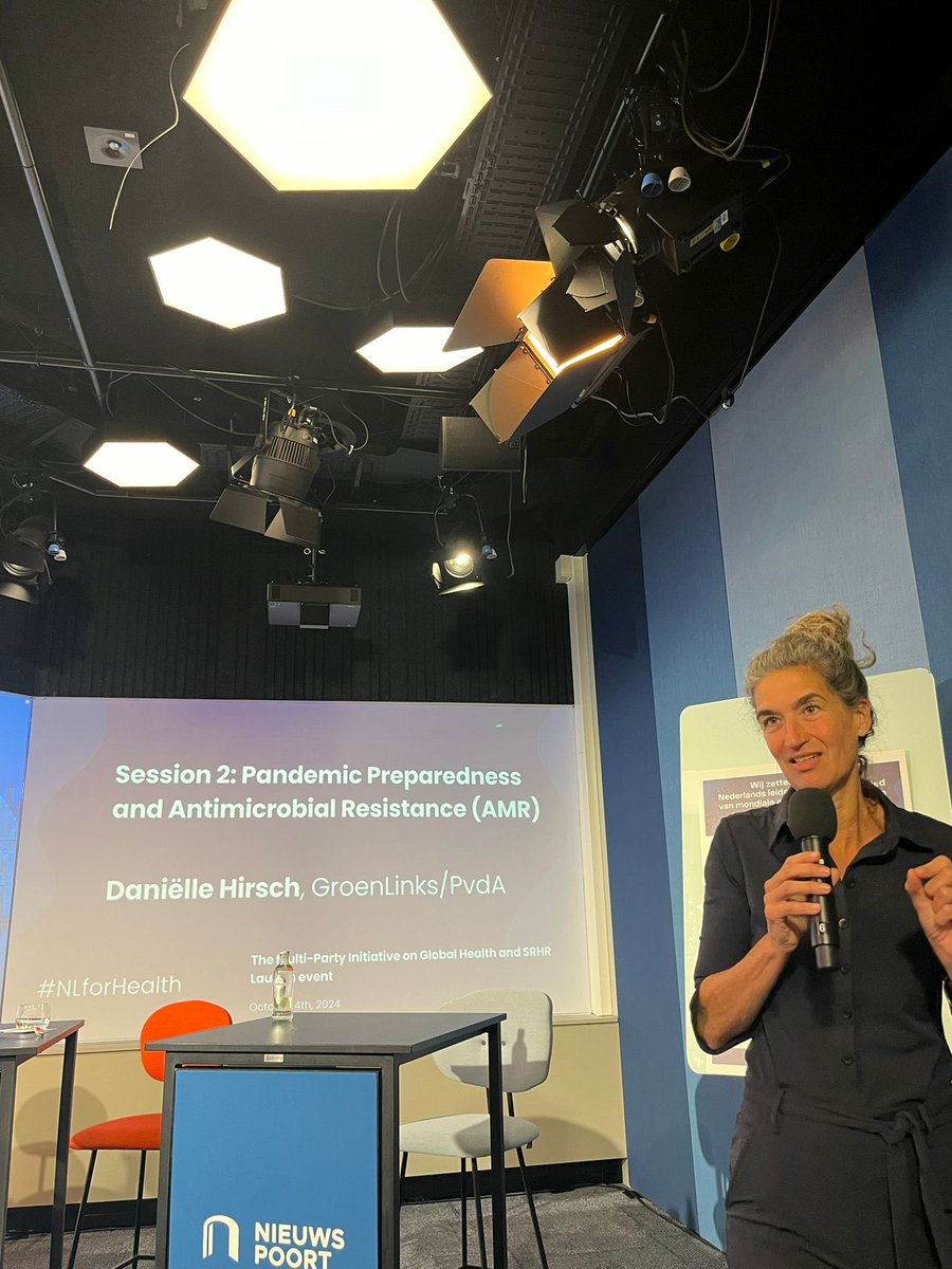 Daniëlle Hirsch: "It's not enough to talk about this but not talk about e.g. the need for more sustainable trade relations, challenge the meat industry (due to link w/ AMR). Let’s celebrate what we’ve achieved, but don’t forget the bigger picture."

<a href="/Danielle_H_BE/">Danielle Hirsch</a> 

#NLforHealth