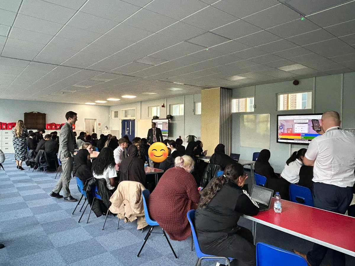 Chloé Woodhouse (@aviewaskew) on Twitter photo Brilliant Year 11 turnout for our first SciMatLish quiz of the academic year on a Friday afternoon! Year 11s working hard revising with a pizza reward! Well done! 👏🏻 <a href="/BemroseSchool/">The Bemrose School</a> Brilliant Year 11 turnout for our first SciMatLish quiz of the academic year on a Friday afternoon! Year 11s working hard revising with a pizza reward! Well done! 👏🏻 <a href="/BemroseSchool/">The Bemrose School</a>