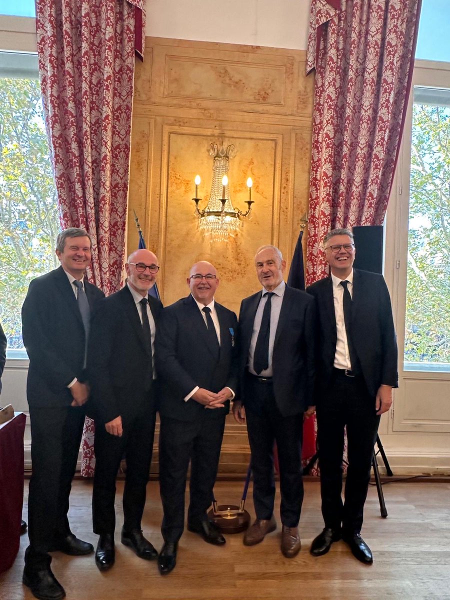 Real pleasure to be today in Paris with Honored Jean Pierre Labry and other key members of Team France Export of Auvergne-Rhone-Alpes🙂