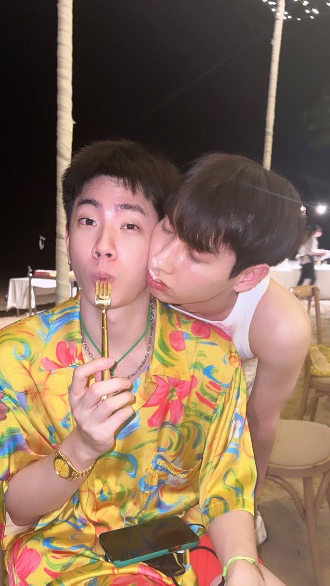 doublejxyj's tweet image. 2022                          2024

#ออฟกัน #ATpDay4EverYoung