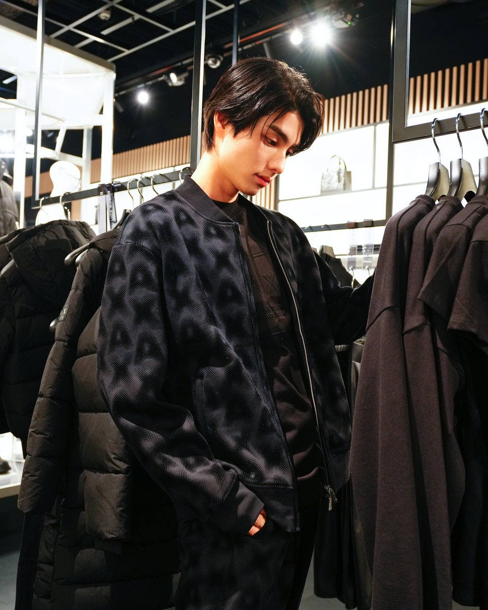 本田響矢 さん -- A|X アルマーニ エクスチェンジ 原宿キャット