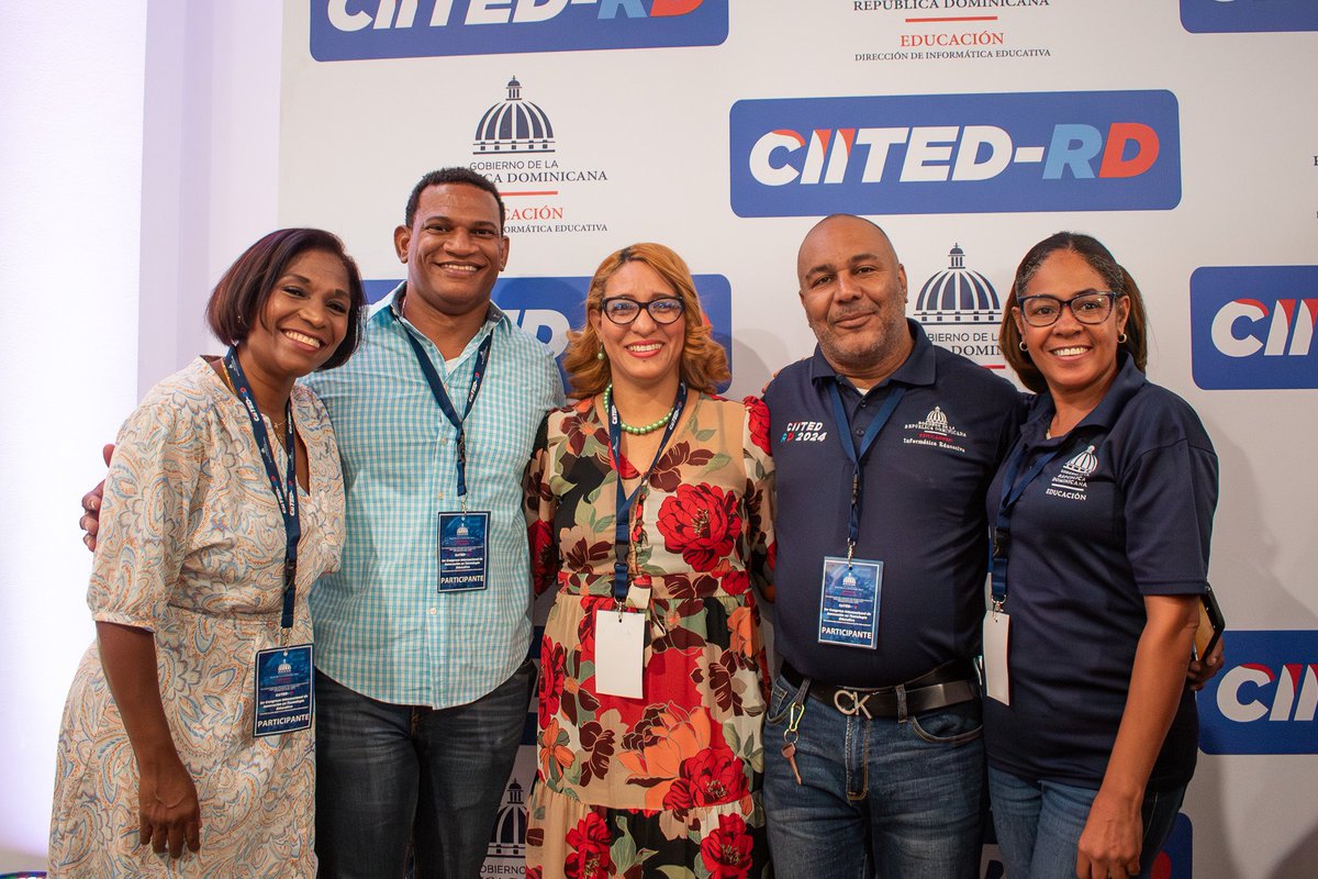 Una experiencia única y llena de aprendizaje fue lo que vivimos en el 1er Congreso Internacional de Innovación en Tecnología Educativa (CIITED).🙌

Cada panelista aportó de sus conocimientos para aprovechar la tecnologías en la educación. 💻✨ #CIITEDRD24 #Tecnología #Educación