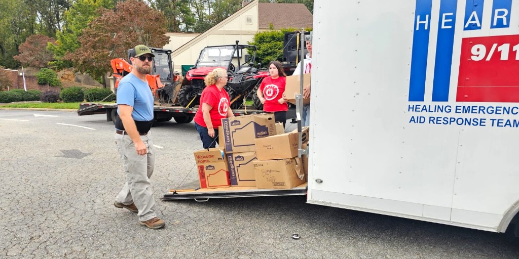 heart911team's tweet photo. #HEART911 #HurricaneHelene Response Team 1 is on the ground in #BakersvilleNC dropping supplies as they make their way to assist with #EmergencyOperations in #Asheville. Donations are urgently needed. You can make a difference. https://t.co/xdepl2HKua https://t.co/sfGsW8KBWO