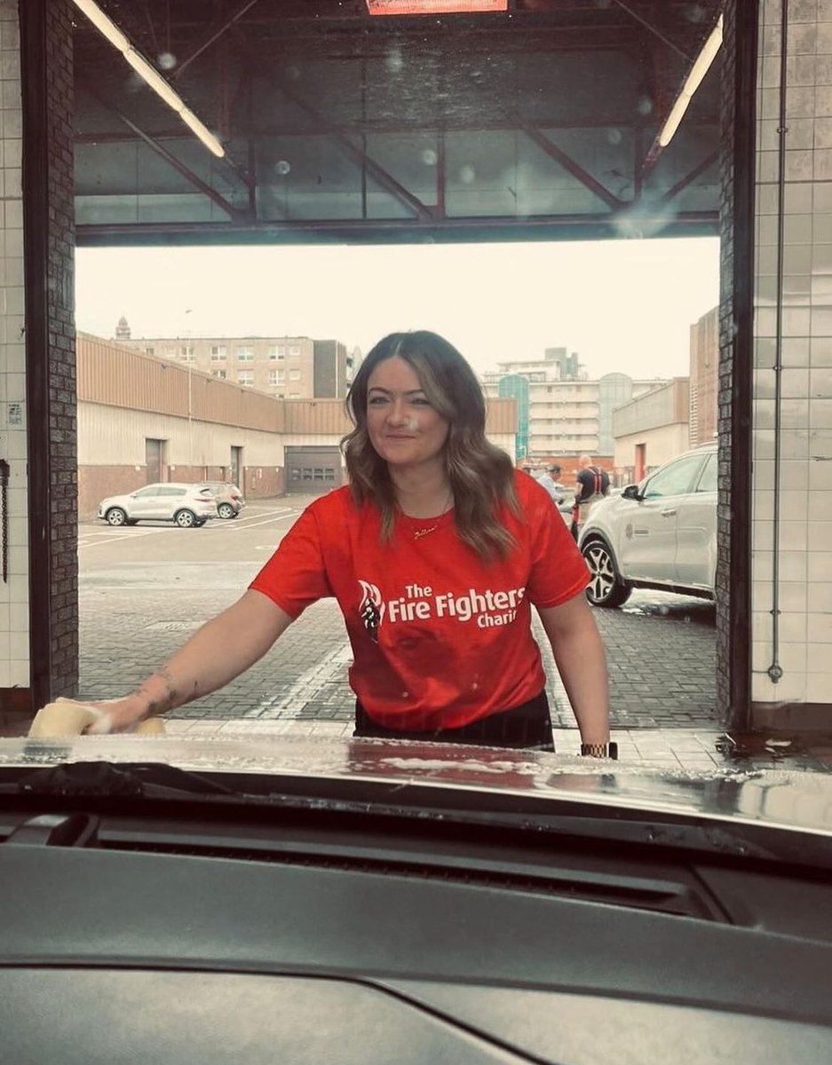 Huge Good Luck to Jill Free for taking part in her first half marathon on Sunday <a href="/GreatScotRun/">Great Scottish Run</a>. Jill works for  <a href="/fire_scot/">Scottish Fire and Rescue Service</a> in business support and is running to raise vital funds for <a href="/firefighters999/">Fire Fighters Charity</a>. 👏👟👏🚒
Check out her page below. 👇 
shorturl.at/9Taca