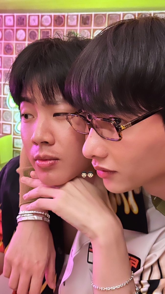 CLakasorn's tweet photo. ภาพจากพี่เจนคือฟินทุกรูปค่ะ😭 
2023-2024

#ATPDay4everYoung #ออฟกัน https://t.co/vundIK347Q