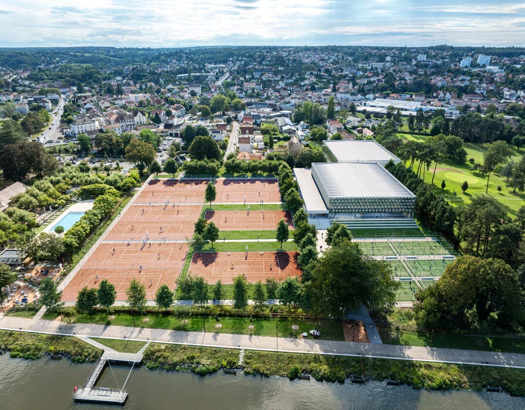 VichyCommunaute's tweet photo. Aujourd'hui, en direct du stade Roland Garros, où se déroule le Greenweez Paris Premier Padel Major, La Fédération Française de Tennis a annoncé la construction du premier Centre National d’Entraînement de Padel à Vichy. Ouverture en 2025 ! 🎾
👉https://t.co/k57Jt23CUx https://t.co/vw8aXxXJQc