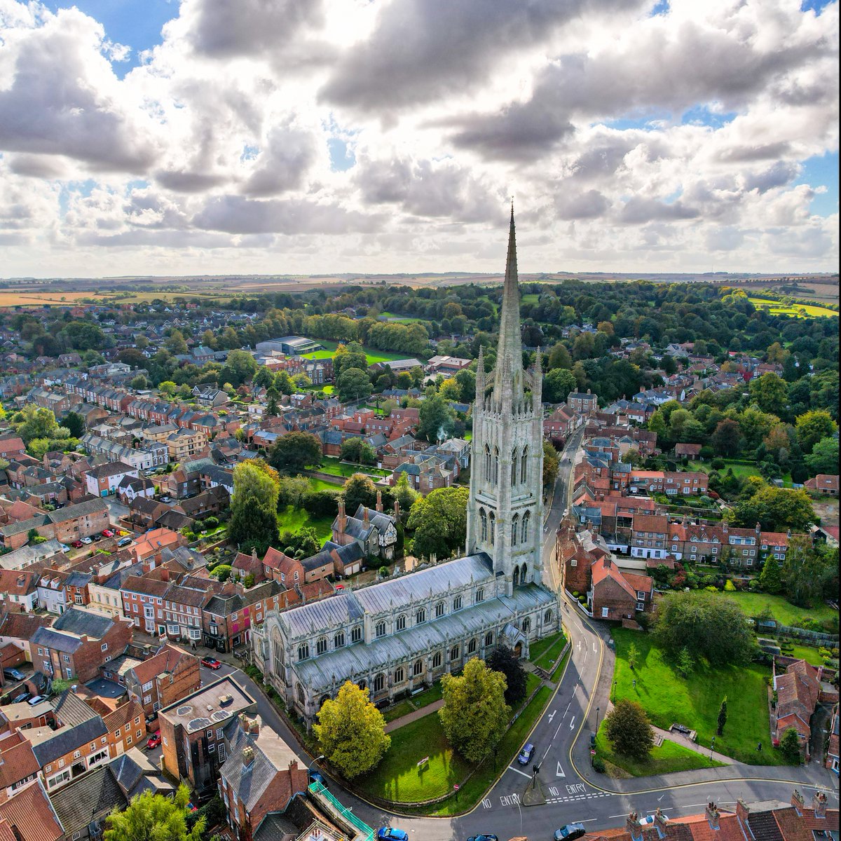 Got to love it when a photogenic church pops up right next to your work site. It would have been rude not to photograph this one while we were there.

#ScenicViews