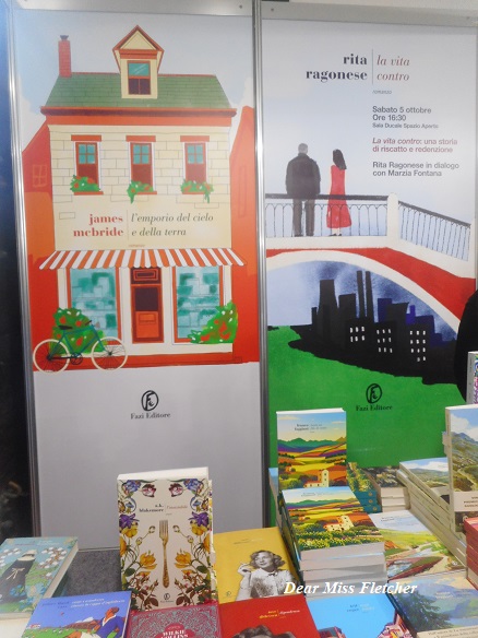 Miss_S_Fletcher's tweet photo. Le mie storie preferite, una delle case editrici che amo di più.
Il bellissimo e colorato stand di @FaziEditore a #BookPride di #Genova. https://t.co/Zbu6yahWVI