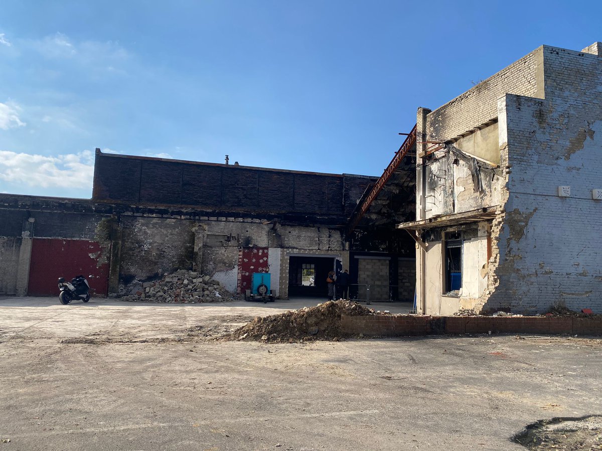 🧱 Pose de la première pierre de la résidence Phoenix à <a href="/Dunkerque/">Ville de Dunkerque</a> (59).

𝟖𝟗 𝐥𝐨𝐠𝐞𝐦𝐞𝐧𝐭𝐬 𝐬𝐨𝐜𝐢𝐚𝐮𝐱 𝐞𝐭 𝐢𝐧𝐭𝐞𝐫𝐦𝐞́𝐝𝐢𝐚𝐢𝐫𝐞𝐬 à venir pour les jeunes actifs et les familles du territoire avec Tisserin Promotion et <a href="/VilogiaGroupe/">Vilogia</a> en présence de <a href="/P_Vergriete/">Patrice Vergriete</a>.