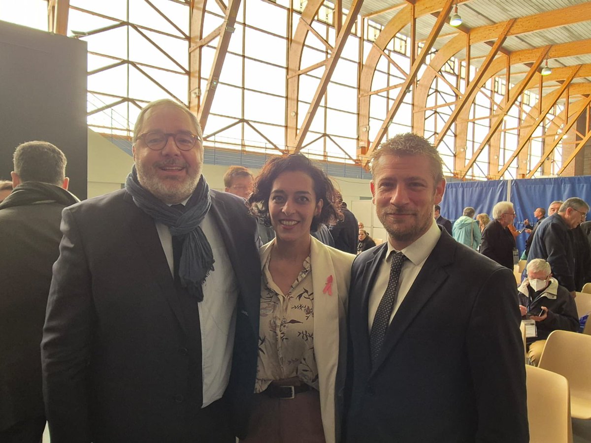 Une 15e Université <a href="/MairesValdOise/">Union des Maires du Val d'Oise - 95</a> réussie !

J’ai appelé à ce que l’organisation de la République soit repensée (décentralisation, déconcentration, différenciation, péréquation) et que la « démocratie territoriale » par contrat entre l’Etat et les collectivités devienne réalité.