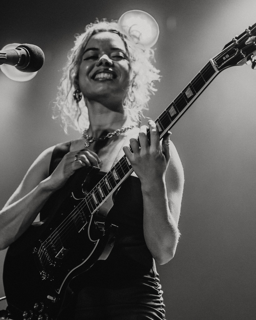 Hallucinogenic Honey tweet media