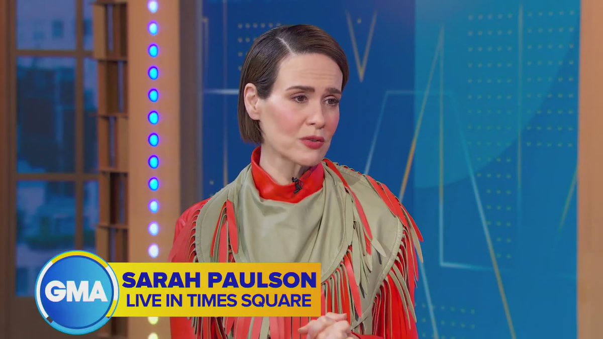 PaulsonSource's tweet photo. 📸Screencaps of Sarah Paulson on Good Morning America have been added to our gallery, enjoy! #SarahPaulson 
🔗https://t.co/0NXkwsdCl5 https://t.co/rZX73hOluZ