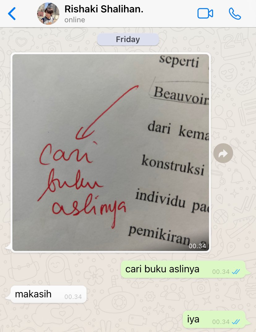 lavteria's tweet image. maaf deh kalo bambyeol putusnya pas skripsian terus cowonya kangen dan cuma bisa basa basi begitu (maaf deh kalo minjem nama shaki vanka males mikir nama baru)
