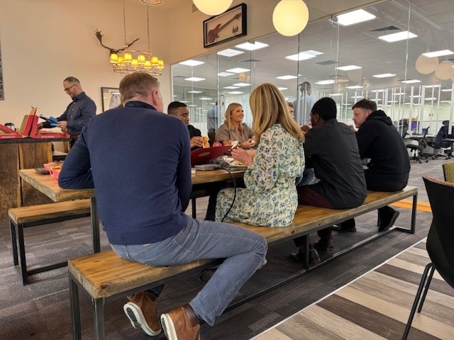 WeAreRSR's tweet photo. Thanks to all at @BEW_ELECTRICAL  for the Pizza, a great way to end a busy week. https://t.co/NQvMXKkBvQ