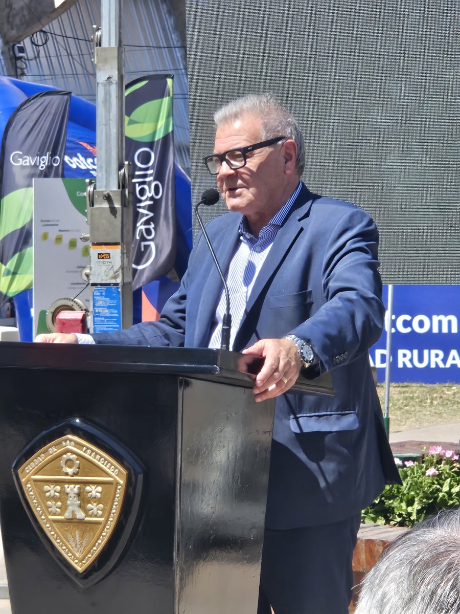 MinAgriCba's tweet image. #SanFranciscoExpo 
"Producir cuidando los recursos,  también darle valor agregado a nuestras economías regionales. Y fortalecer desde allí oportunidades q brinden un futuro mejor a todos. Y nuestra Política Pública vinculada a este desafío es el programa de #BPAs 
@SergioBussoOK