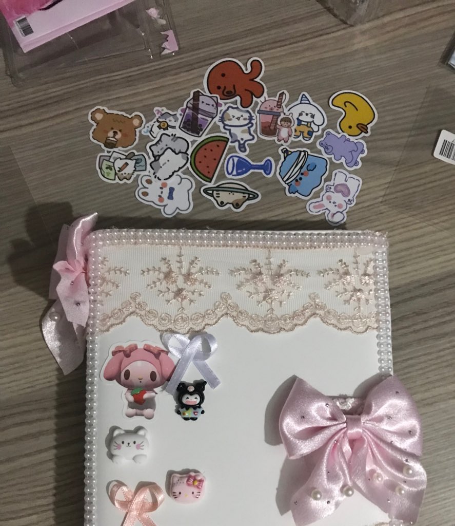 i00zzo's tweet photo. BIG MAIILL !! HER SEY ICIN COK TESEKKURLER MINNETTARIM ASKIM SANA IYIKI SENDEN ALMISIM HERSEYCOKGUZELDI STICKERLWR ICIN ZIRLICAM HEPSİ COKGUZEL HALA KULLANMAYA KIYAMADIM 😭🧋🐡🏃🏻‍♀️ @sunrii7ee https://t.co/ZohHDeWmqg