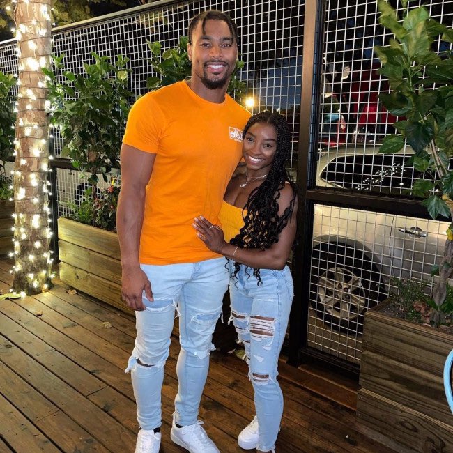 YoApoyoARalph's tweet photo. El marido de Simone Biles ya se ha pillado una baja flexible… https://t.co/pS1yjmvhEh