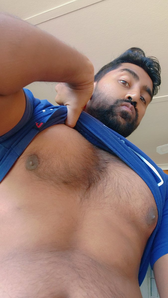JoedyRamjith's tweet photo. Looking for attention lol 😂 https://t.co/w2o7WDPRYJ