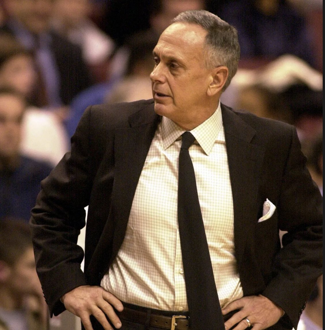 Matt Hackenberg (@coachhackgo) on Twitter photo Larry Brown:
"Do shell every day as a coach. It makes your team better on offense and defense." Larry Brown:
"Do shell every day as a coach. It makes your team better on offense and defense."
