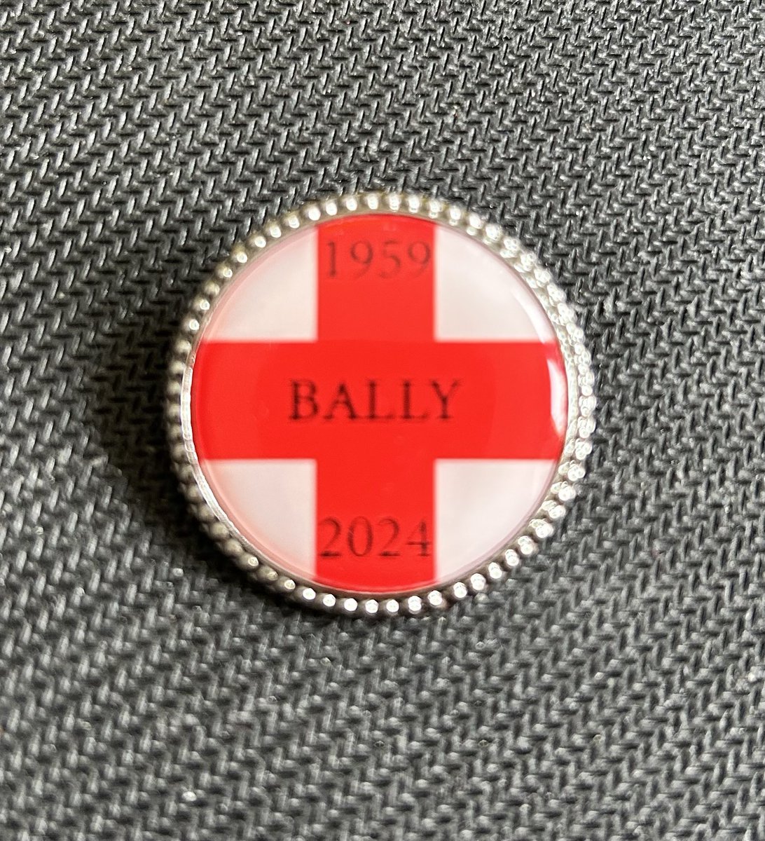 ColronFC's tweet photo. Today we said our goodbyes to a true Colron legend, ex manager / secretary Martin Ball helped so many kids in grassroots football over the years #ripbally https://t.co/rXbbzuF1La
