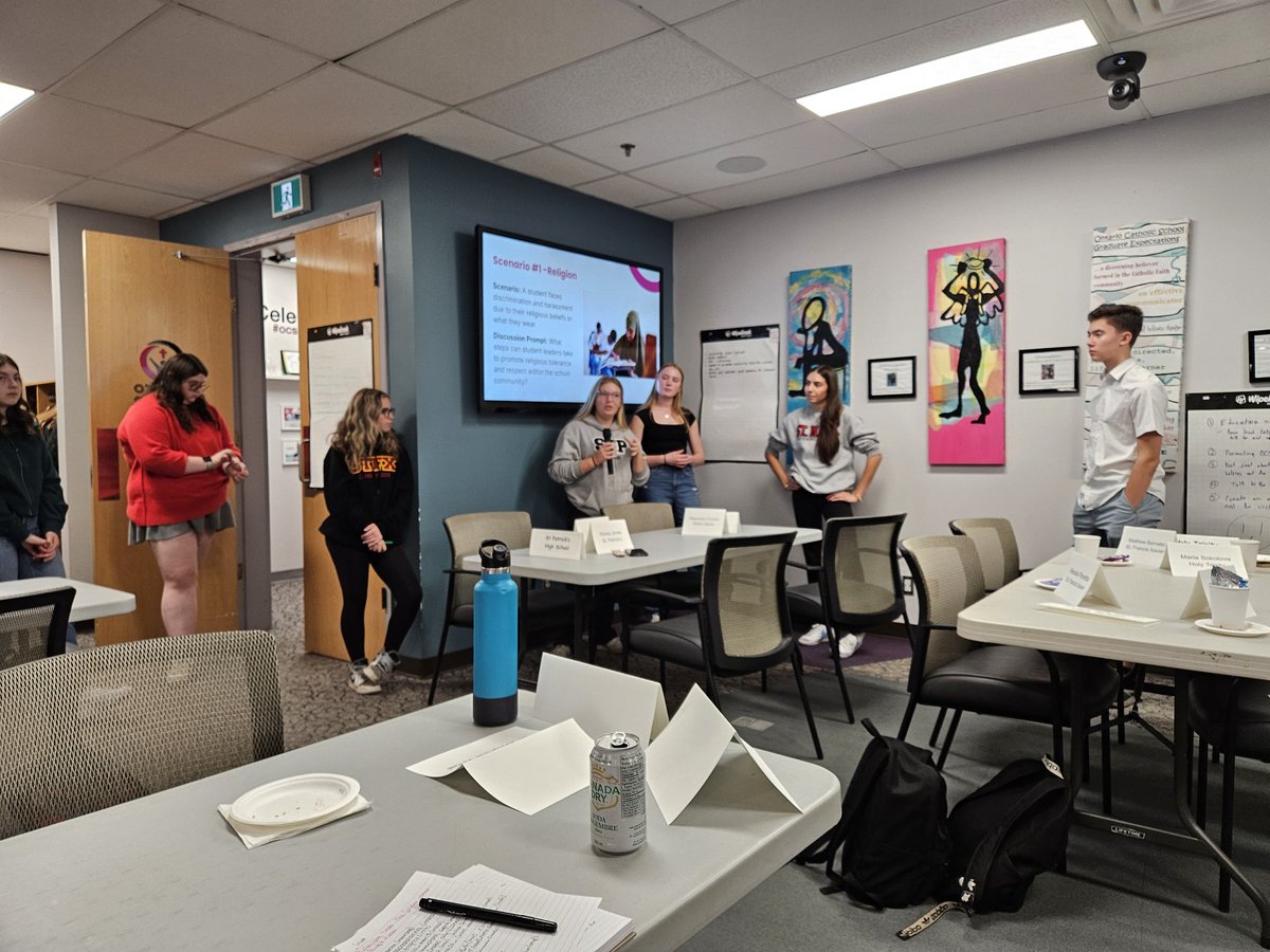 The OCSB Student Senate came together to brainstorm and share ideas on how to champion equity in their schools. This is what inclusive leadership looks like, sounds like and feels like. #ocsbequity