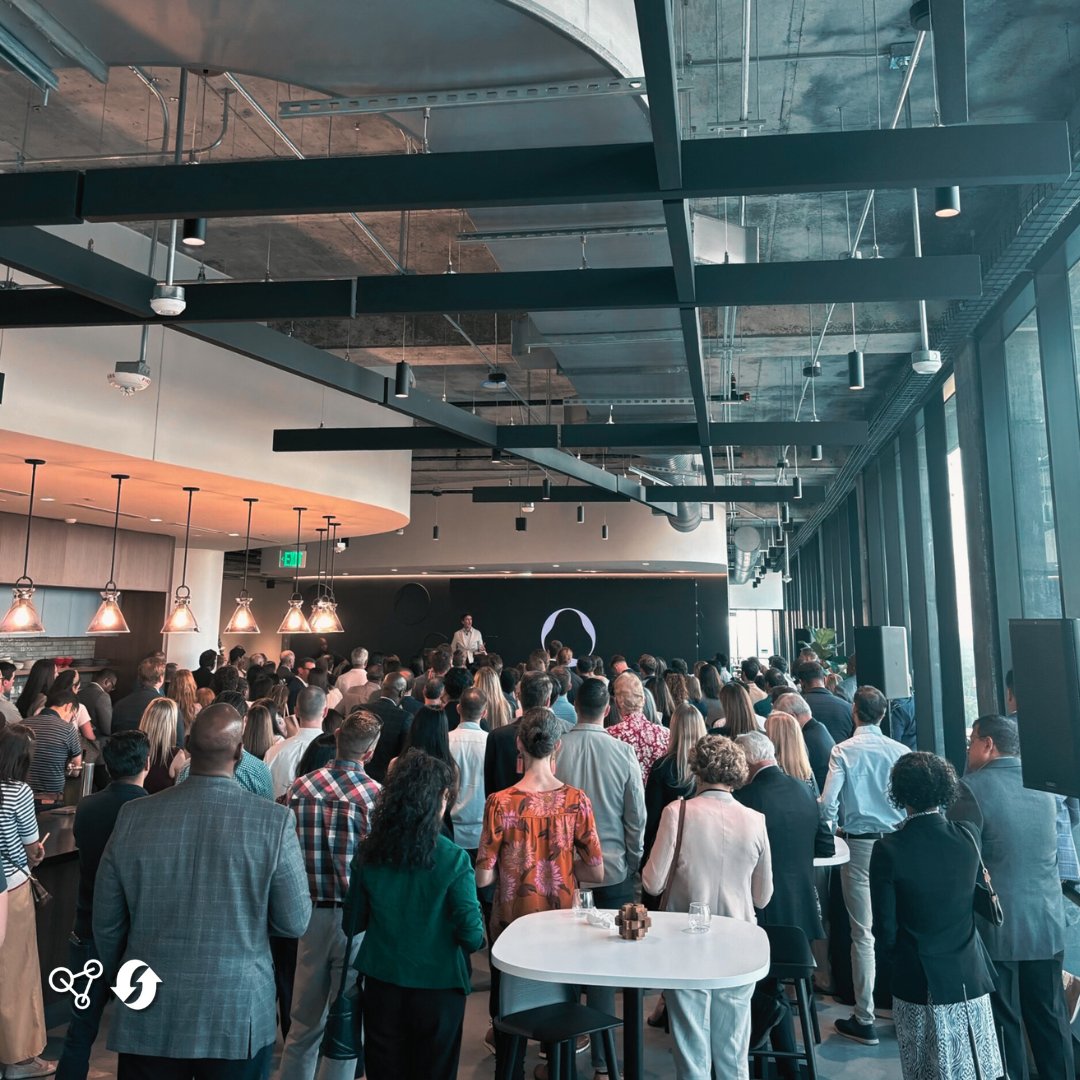 Prendio_MA's tweet photo. 🎉 Congratulations to @portalinno for officially launching in Atlanta!  

Last week, Hannah and Jeff had the pleasure of attending the grand opening and celebrating with the local life sciences community. Exciting things ahead! 👏 https://t.co/90iPBkic1p