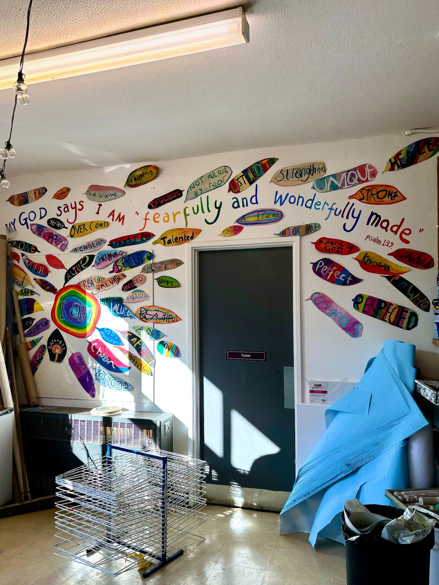 Get creative!
🌳 This simple ‘tree’ in the hall was upcycled, how creative!? 
🪵 The ‘shelter’ in the library was logs tied with pupils prayers on.
🎨 Art room had Psalm 139 that pupils had added their words to.
🦁 We fell in love with the Lion in the corridor!