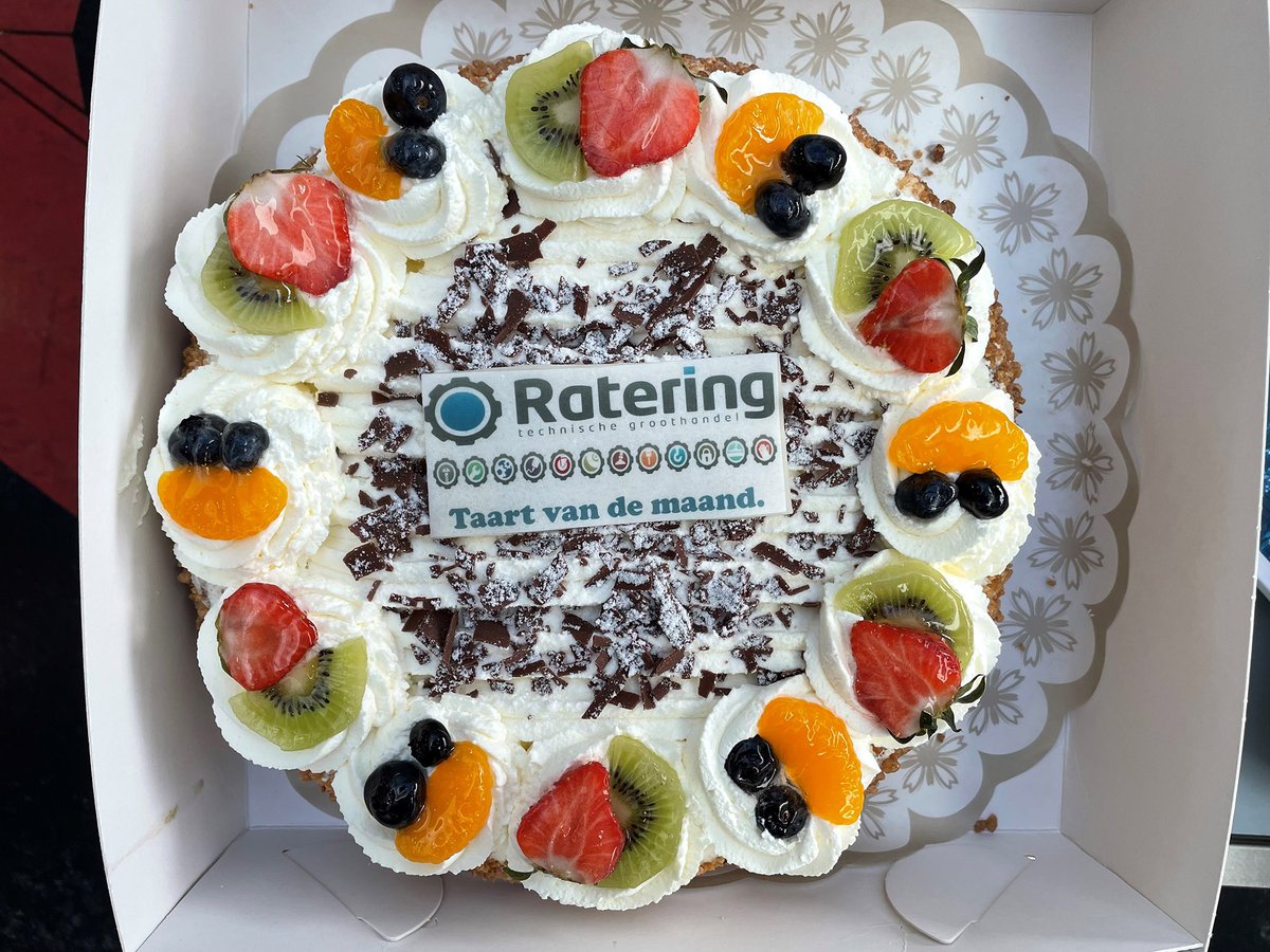 Norbert Nieuwenhuis heeft de Ratering taart van de maand in ontvangst genomen namens Arendsen Steel. Nogmaals bedankt voor de prettige samenwerking en geniet er van. #taartvandemaand #rateringulft