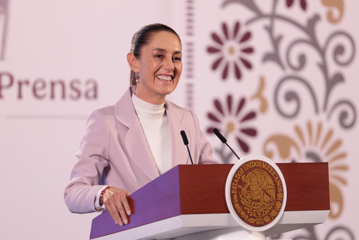 JesusRCuevas's tweet image. La presidenta @Claudiashein manifestó que el intento de ministros de la SCJN de revocar la reforma judicial no es legal. &quot;Es un golpe aguado&quot;, dijo y precisó que no caerá en ninguna provocación. &quot;La transformación no la pueden parar ocho ministros&quot;. Es un mandato ciudadano.