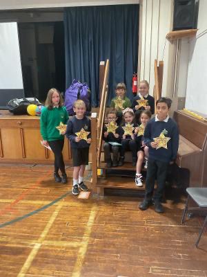 At assembly this morning, we celebrated Stars of the Week from each class and heard about wider achievement in rugby, dance, Brownies and Rainbows. 🤩 Tweed was House of the Week, earning the most house points over the last five days. Well done everyone!