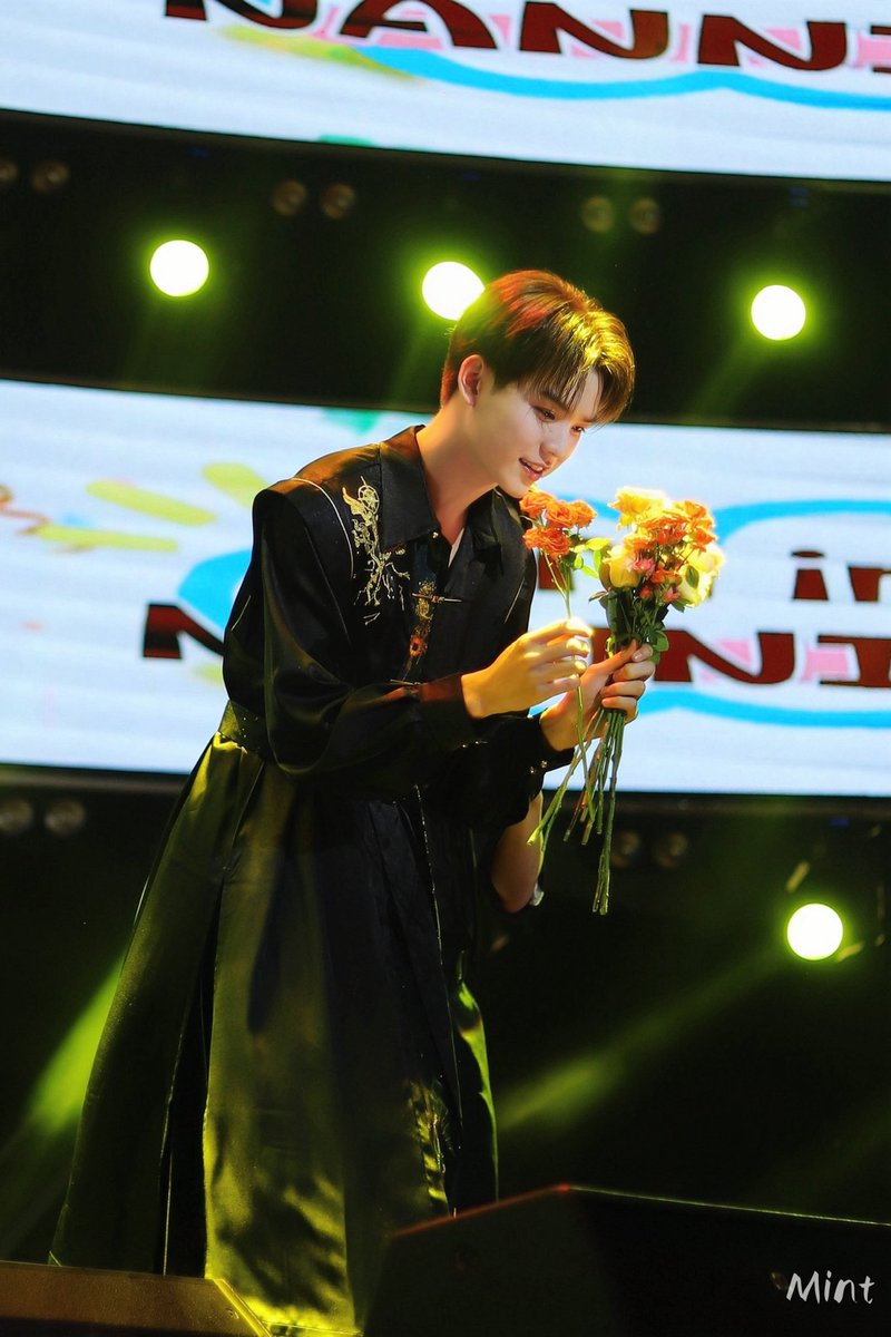 💐
#Ping1stFMinNanning
 #PingKrittanun
<a href="/PKrittanun/">ping_krittanun</a>