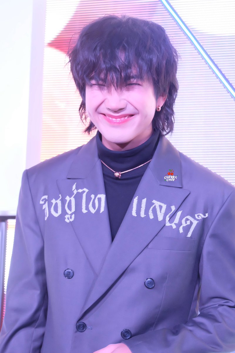 cherrychee's tweet photo. น่ารักจังเลย เจ้ารอยยิ้ม 💙😳

BUILD WITH ISSUE THAILAND
#BuildInBIFW2024
യ #BuildJakapan #Beyourluve ⋆⭒˚｡⋆ 
₍ᐢ⑅•🐽•⑅ᐢ₎ദ⸒⸒ᰔ @JakeB4rever ⋆˙⟡♡ https://t.co/UxPOvlmN9V