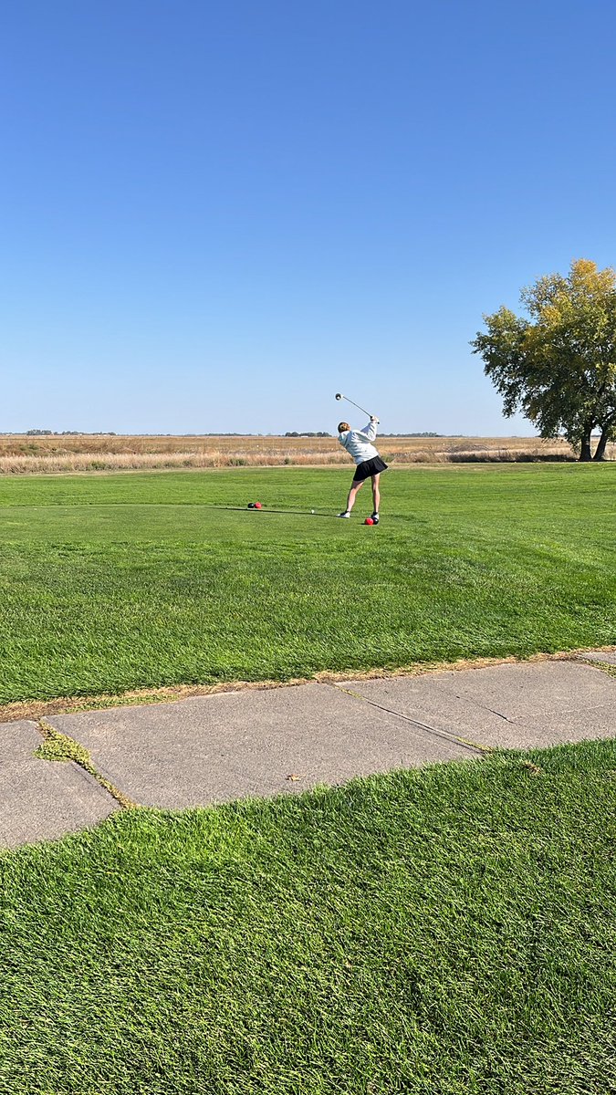 150 down range for Ellison’s first hole of the day. #lakeviewvikes