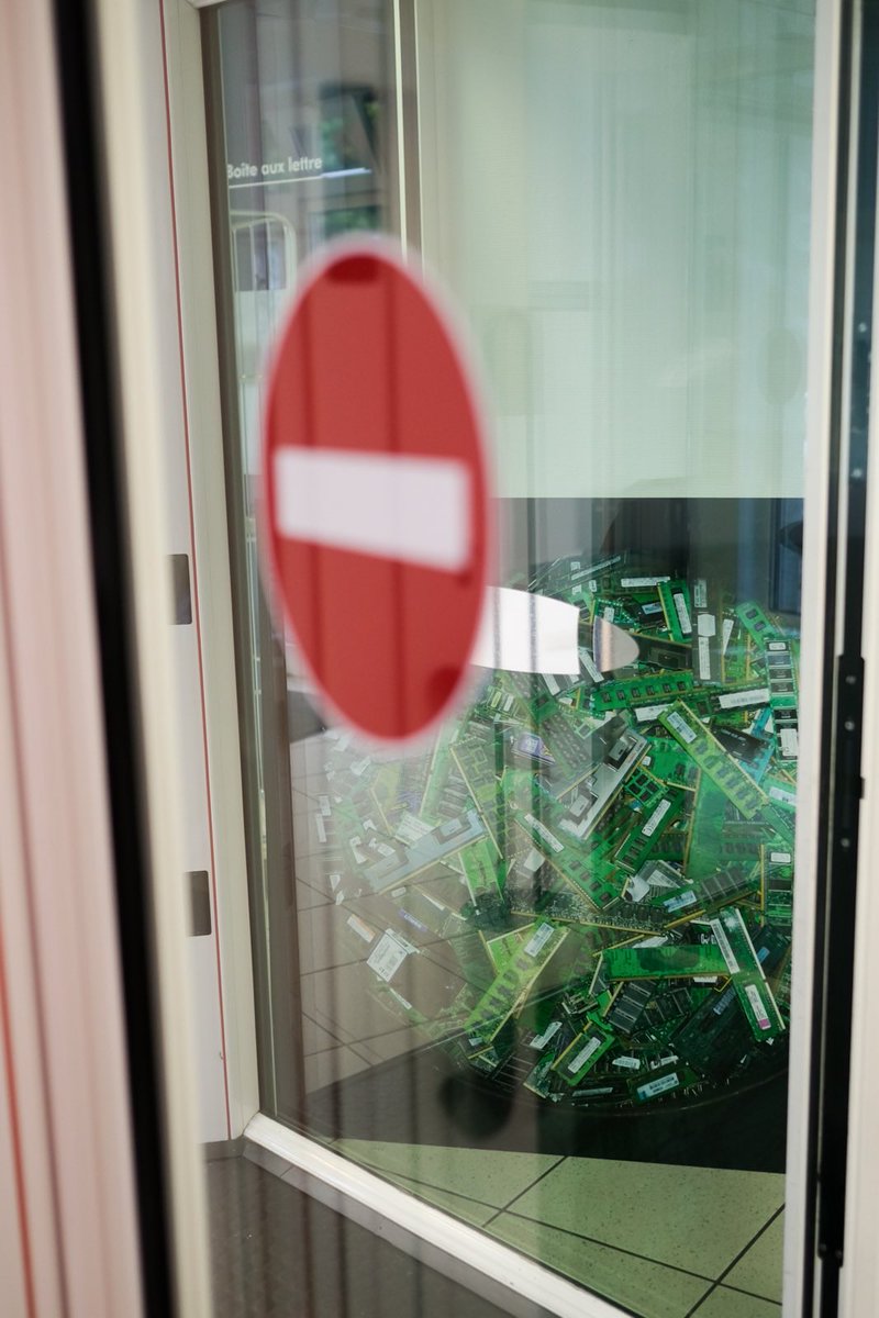 UE_Luxembourg's tweet image. 🌱🇱🇺Cette semaine, la Ville de Differdange a célébré l&apos;ouverture du Musée du Déchet ! 

Ce lieu unique, créé en collaboration avec le Luxembourg Centre for Circular Economy, sensibilise à la gestion des déchets et au gaspillage alimentaire.

#Differdange #MuséeduDéchet

🧵1/3