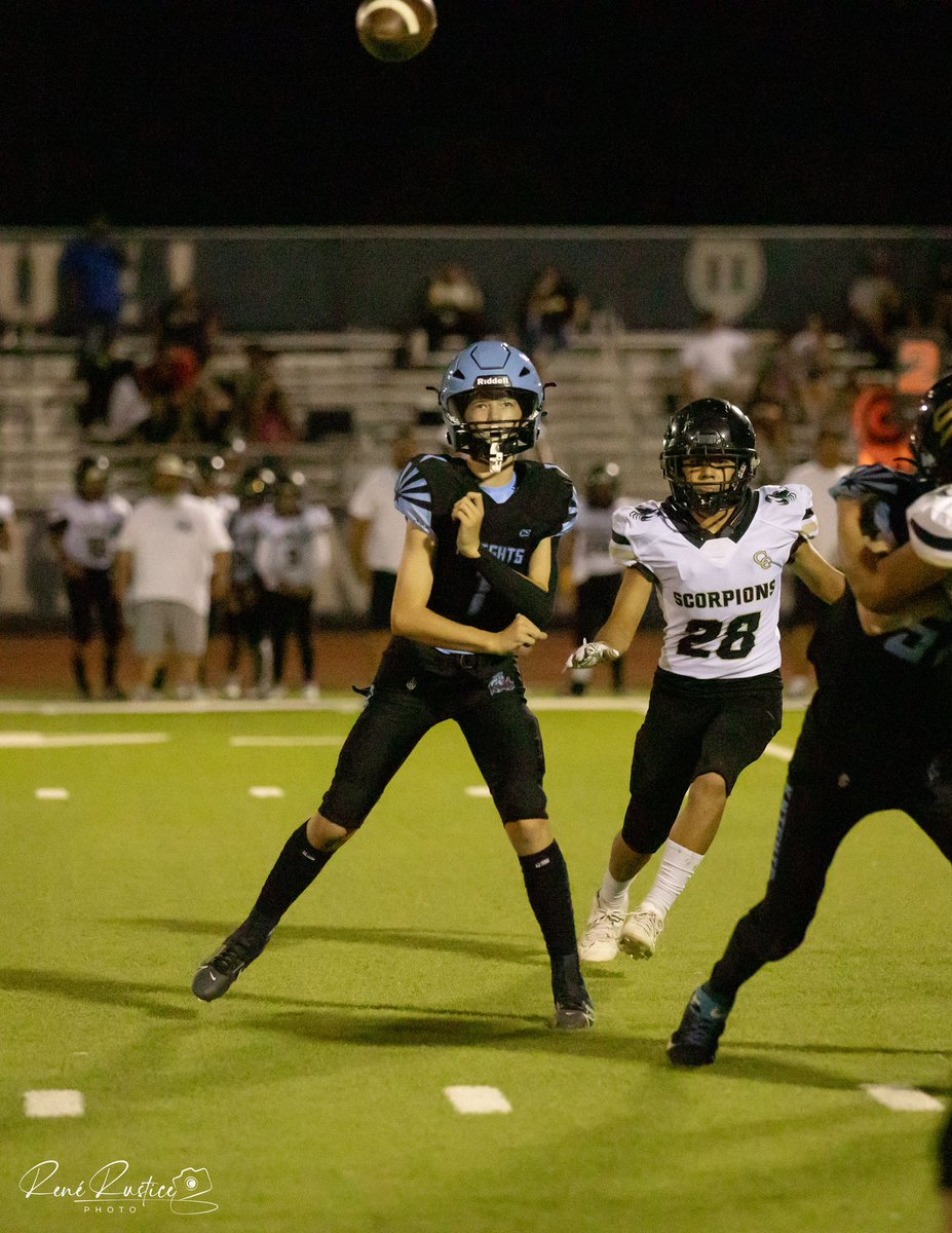 Ryk_QB1's tweet image. Teamwork makes the dream work. 
So blessed for my o-line and this team
I have! #qcknights #qbone #oline #teamwork