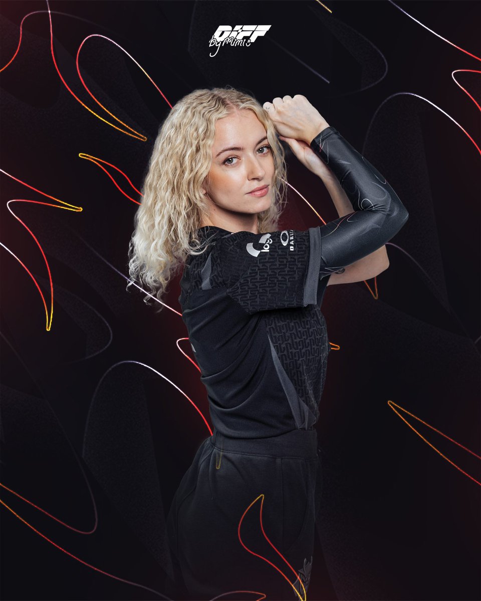 The best well kept secret is out and I did two brand new sleeve designs together with G2! 🔥⚡️

Perfect timing for tournament season ;)

Grab yours at: g2esports.com/collections/g2…