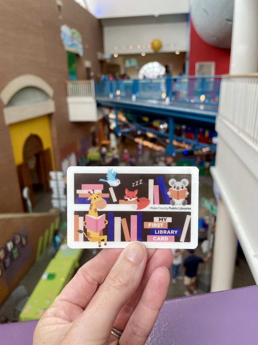 WakeGOV's tweet image. We&apos;ve closed the book on #NationalLibraryCardSignUpMonth! During the first two weeks of September, @wcplonline issued 2,050 in-person cards and 864 digital cards, a 16% increase over last year!

If you need a card, visit wake.gov/Libraries or stop by a library! 📚 ❤️