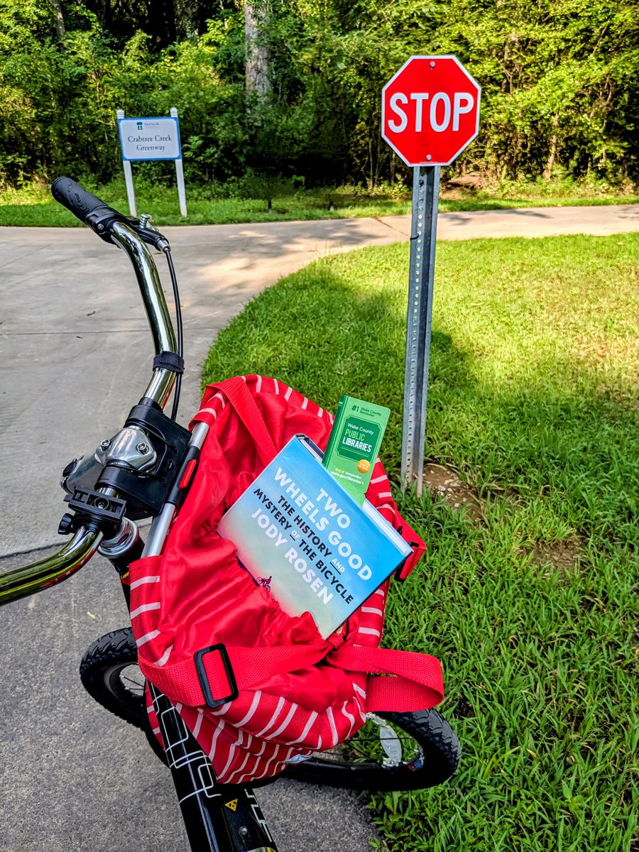 WakeGOV's tweet image. We&apos;ve closed the book on #NationalLibraryCardSignUpMonth! During the first two weeks of September, @wcplonline issued 2,050 in-person cards and 864 digital cards, a 16% increase over last year!

If you need a card, visit wake.gov/Libraries or stop by a library! 📚 ❤️