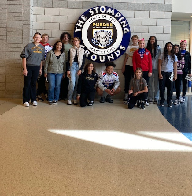 fwcs_ccr's tweet photo. A group of Blackhawk middle school connectors had a great visit & experience yesterday on the campus of Purdue Fort Wayne. #fwcs #ccr @GoMastodons @purduefw @FWCommSchools https://t.co/8o7xlfzFy7