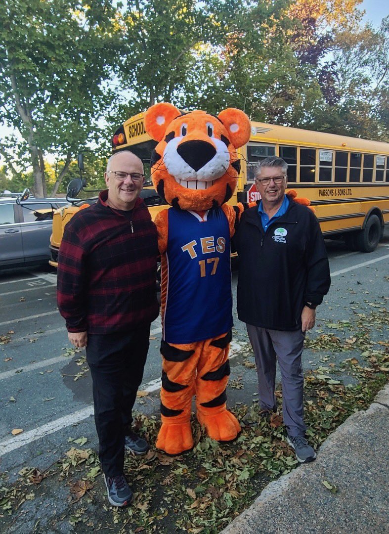 Holy Spirit High Senior Boys Basketball tweet media
