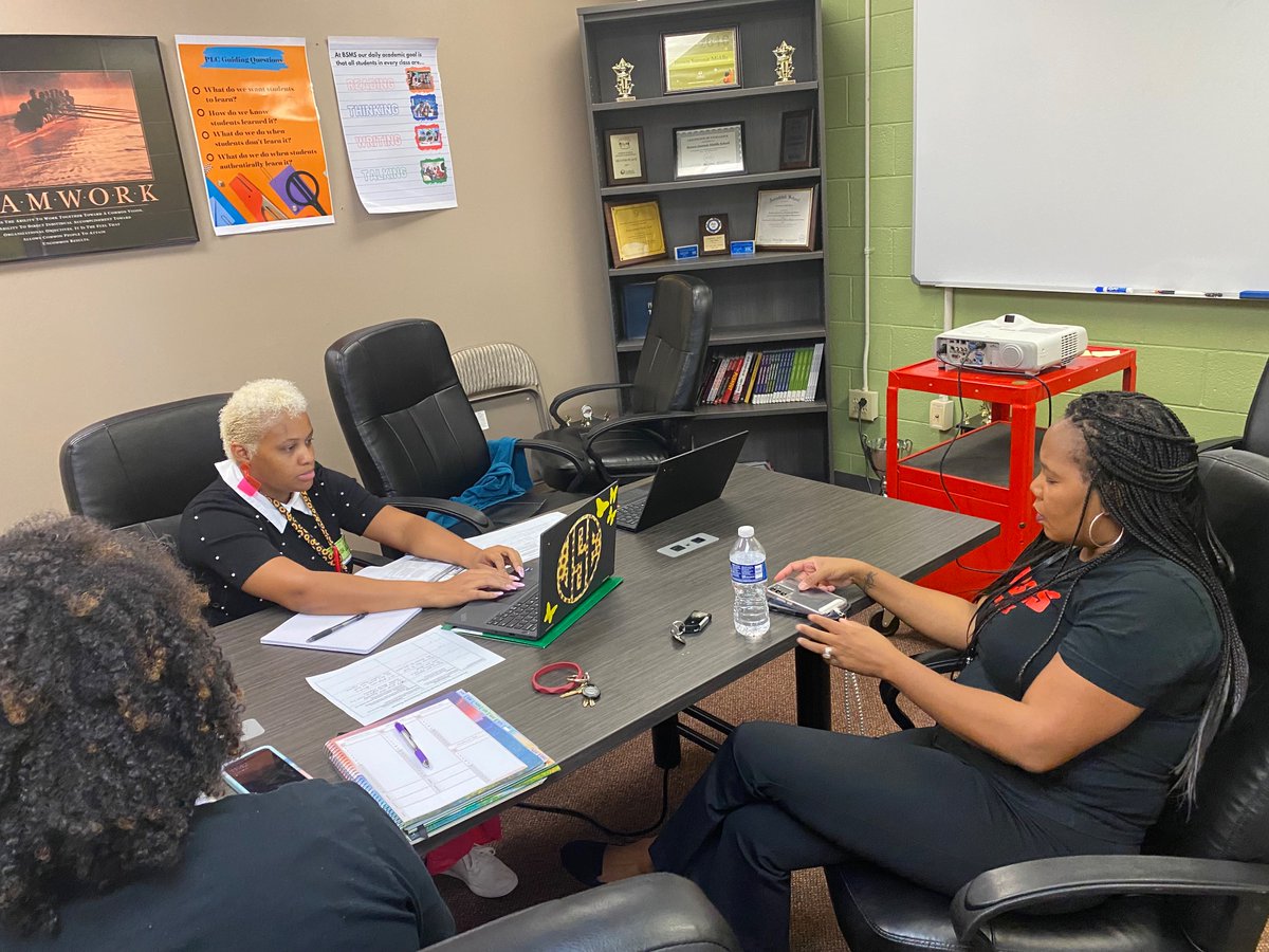 Valerie Thomas tweet media