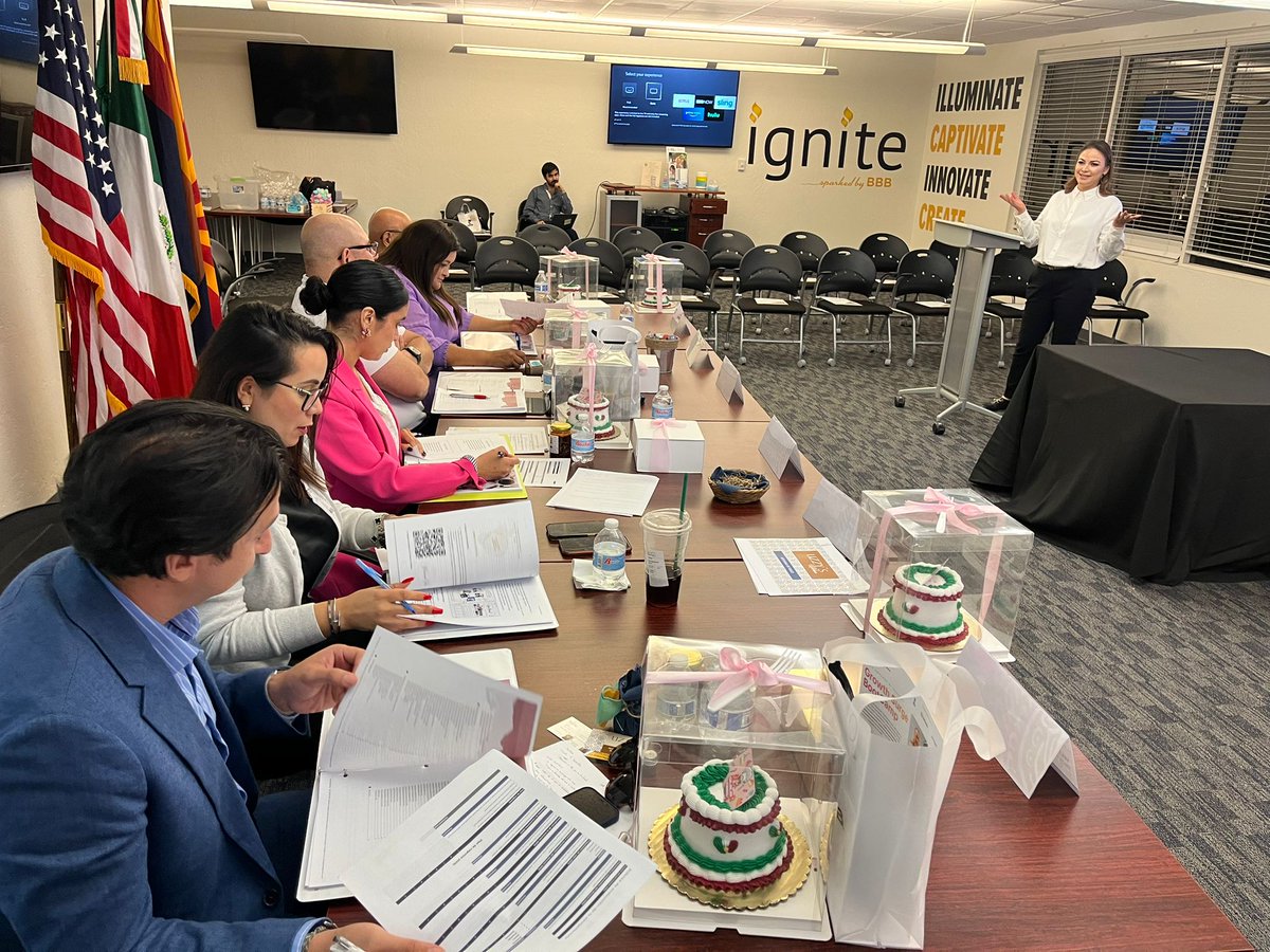 We held the Best Business Plan Competition for our Consular Entrepreneurship Program for Mexican Women Abroad 📊🌎 Thanks to <a href="/BBBArizona/">BBBArizona</a> for sponsoring! 🙌 Our panel of experts included <a href="/azhcc/">AZHCC</a>, <a href="/CompassCBS/">Compass CBS</a>, Carreño Services, and <a href="/BankofAmerica/">Bank of America</a>. We welcomed participants from 🇪🇨 🇧🇴