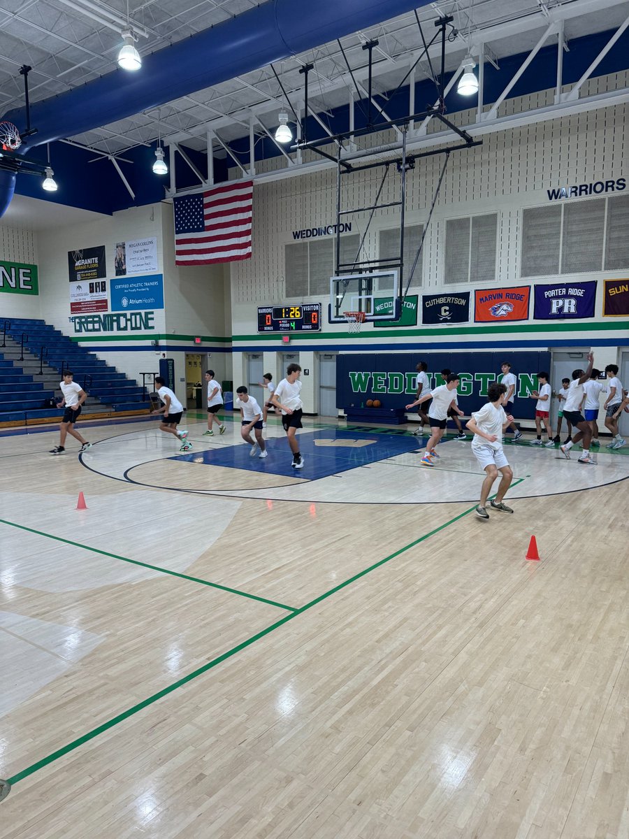 dubboysbball's tweet photo. Another week in the books as we turn the page into October. Wednesday 615am conditioning, bleacher runs, weight room, mental and culture sessions, guard and post workouts, fall league games and film. Temperature goes up another level next week. #burntheships #molonlabe #drawaline https://t.co/72nAteAjFU