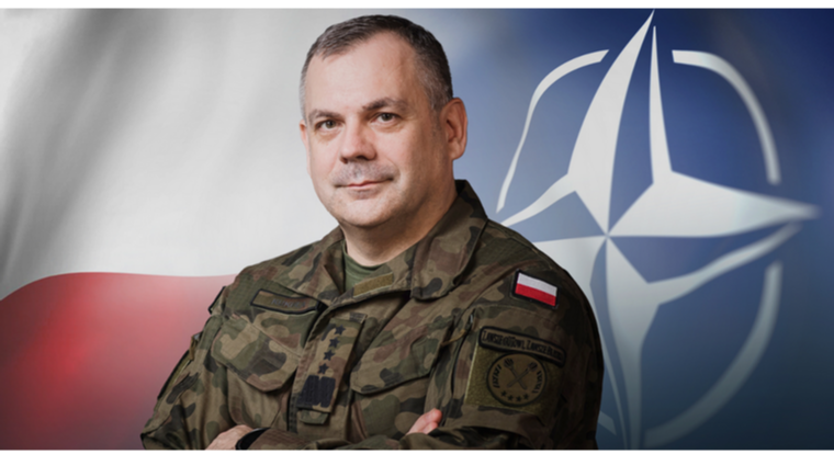🇵🇱 Poland's Army Chief of Staff:

"Everything indicates, that we will be that generation which will have to take up arms in defense of our country. And neither I nor any of you intend to lose this war. We will win and we'll get back to building Poland. But we have to build armed